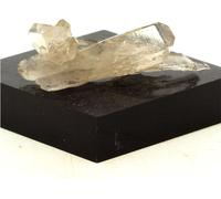 Quartz à minerai de bitume fumé 26,60 carats