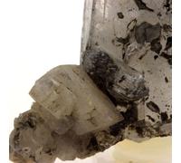 Quartz + calcite 195,9 carats