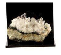 Quartz + Chlorite. 901.5 Ct. Sarenne, Oisans, Isère, France.