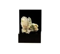 Quartz + Chlorite. 179.0 Ct. Clavans, Bourg D'oisans, France.