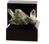 Quartz + Chlorite + Rutile. 75.0 Ct. Les Deux Alpes, Oisans, France.