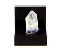 Quartz + Dumortierite. 16.37 Ct. Vaca Morta Quarry, Bahia, Brésil.