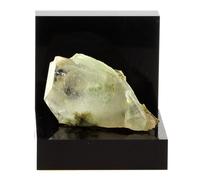 Quartz + Epidote. 78.0 Ct. Le Rocher D'armentier, Bourg D'oisans, Isère, France..