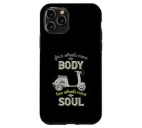 Quatre Roues Move The Body Two Wheels Move Soul Scooter Rider Coque pour iPhone 11 Pro