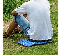 Qudinip Coussin de Siège D'extérieur en Mousse Pliable pour Le Camping et Le Jardin, Tapis D'isolation Thermique Portable, Solution Légère et Résistante à l'humidité (Bleu et Noir)