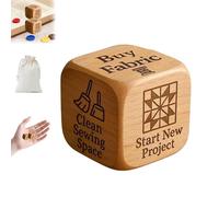Quilter's Decision Dice, 2026 Nouveaux Dés De Décision en Bois Faits Main, Cadeau De Couture Gravé À La Main, 6 Tâches De Quilting Gravées, Outil De Motivation Amusant pour Le Quiltin (1 pièce)