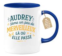 quotedazur Café-Croissant - Mug Audrey Répand Un Peu De Merveilleux Partout Où Elle Passe - Bleu/céramique