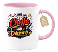 quotedazur Café-Croissant - Mug Personnalisé Cheffe - Tasse Je Suis Une Cheffe Qui Déchire - Cadeau Femme - Rose/céramique