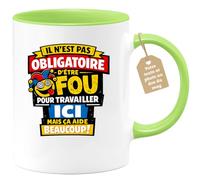 quotedazur Café-Croissant - Mug Personnalisé Collègue Travail - Il N'est Pas Obligatoire D'être Fou Pour Travailler Ici Mais Ça Aide Beaucoup ! - Cadeau Pot De Départ, Stagiaire, Manager, Secret Sant