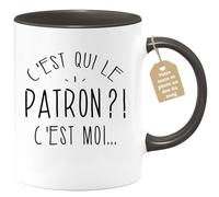 quotedazur Café-Croissant - Mug Personnalisé Humour C'Est Qui Le Patron - Cadeau Noël Original Drôle Chef Tasse Homme - Noir/Céramique