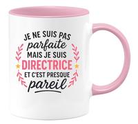 quotedazur Café-Croissant - Mug Personnalisé Je Ne Suis Pas Parfaite Mais Directrice, C'Est Presque Pareil Cadeau Tasse Pour Noël - Rose/Céramique