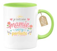 quotedazur Café-Croissant - Mug Personnalisé Mamie - Je Suis Une Mamie Very Parfaite - Cadeau Fête Des Grands Mères Noël Original - Vert/céramique