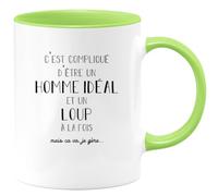 quotedazur Café-Croissant - Mug Personnalisé Tasse Cadeau Compliqué D'Être Un Homme Noël Et Un Loup Mais Ça Va Je Gère - Vert/Céramique