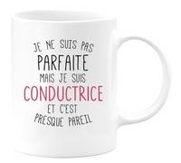 quotedazur Café-Croissant - Mug Personnalisé Tasse Cadeau Femme Noël Je Ne Suis Pas Parfaite Mais Je Suis Conductrice Et C'Est Presque Pareil - Blanc/Céramique