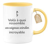 quotedazur Café-Croissant - Mug Personnalisé Tasse Cadeau Femme Noël Voilà À Quoi Ressemble Une Soigneuse Animalier Incroyable - Jaune/Céramique