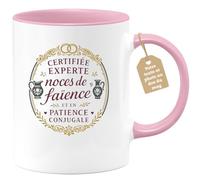 quotedazur Café-Croissant - Mug Personnalisé Tasse Cadeau Noël Certifiée Experte En Noces De Faïence Et En Patience Conjugale - Rose/Céramique