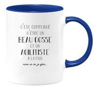 quotedazur Café-Croissant - Mug Personnalisé Tasse Cadeau Noël Compliqué D'Être Un Beau Gosse Et Un Agilitiste À La Fois Mais Ça Va Je Gère - Bleu/Céramique