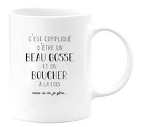quotedazur Café-Croissant - Mug Personnalisé Tasse Cadeau Noël Compliqué D'Être Un Beau Gosse Et Un Boucher À La Fois Mais Ça Va Je Gère - Blanc/Céramique