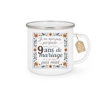 quotedazur Café-Croissant - Mug Personnalisé Tasse Cadeau Noël Je Ne Suis Pas Parfaite Mais J'Ai Tenu Anniversaire 9 Ans De Mariage Et C'Est Déjà Pas Mal - Blanc/Emaillé