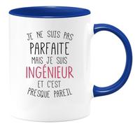 quotedazur Café-Croissant - Mug Personnalisé Tasse Cadeau Noël Je Ne Suis Pas Parfaite Mais Je Suis Ingenieur Et C'Est Presque Pareil - Bleu/Céramique