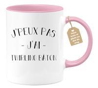 quotedazur Café-Croissant - Mug Personnalisé Tasse Cadeau Noël Je Peux Pas J'Ai Twirling Baton - Rose/Céramique