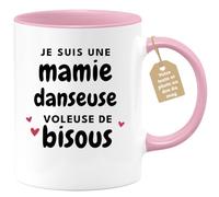 quotedazur Café-Croissant - Mug Personnalisé Tasse Cadeau Noël Je Suis Une Mamie Danseuse Voleuse De Bisous - Rose/Céramique