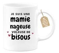 quotedazur Café-Croissant - Mug Personnalisé Tasse Cadeau Noël Je Suis Une Mamie Nageuse Voleuse De Bisous - Blanc/Céramique