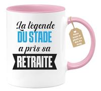 quotedazur Café-Croissant - Mug Personnalisé Tasse Cadeau Noël La Légende Du Stade A Pris Sa Retraite - Rose/Céramique