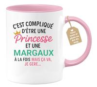 quotedazur Café-Croissant - Mug Personnalisé Tasse C'Est Compliqué D'Être Une Margaux Et Princesse Cadeau Prénom Noël Anniversaire - Rose/Céramique