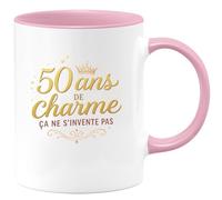 quotedazur - Mug 50 ans de charme, ça ne s'invente pas - Tasse Cadeau 50 ans Femme - Rose/Céramique
