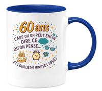 quotedazur - Mug 60 ans : l'âge où on peut enfin dire ce qu'on pense... et l'oublier 5 minutes après - Tasse Cadeau Anniversaire 60 ans - Bleu/Céramique
