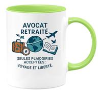 quotedazur - Mug Avocat retraité. Seules plaidoiries acceptées : voyage et liberté. - Tasse Cadeau Départ Retraite Homme - Vert/Céramique