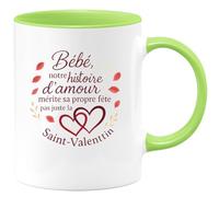 quotedazur - Mug Bébé, notre histoire d'amour mérite sa propre fête pas juste la Saint-Valentin - Tasse Cadeau Amour, Saint-Valentin, Couple Homme - Vert/Céramique