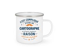 quotedazur - Mug C'est compliqué d'être un Cartographe et d'avoir toujours raison, mais ça va je gère - Tasse Cadeau Cartographe Homme - Blanc/Emaillé