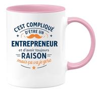 quotedazur - Mug C'est compliqué d'être un Entrepreneur et d'avoir toujours raison, mais ça va je gère - Tasse Cadeau Entrepreneur Homme - Rose/Céramique