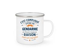 quotedazur - Mug C'est compliqué d'être un Gendarme et d'avoir toujours raison, mais ça va je gère - Tasse Cadeau Gendarme Homme - Blanc/Emaillé