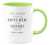 quotedazur - Mug C'est Compliqué D'être Un Homme Idéal Et Plombier À La Fois Mais Ca Va Je Gère Vert/Céramique
