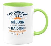 quotedazur - Mug C'est compliqué d'être un Médecin et d'avoir toujours raison, mais ça va je gère - Tasse Cadeau Médecin Homme - Vert/Céramique