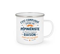 quotedazur - Mug C'est compliqué d'être un Pépiniériste et d'avoir toujours raison, mais ça va je gère - Tasse Cadeau Pépiniériste Homme - Blanc/Emaillé