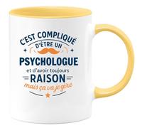 quotedazur - Mug C'est compliqué d'être un Psychologue et d'avoir toujours raison, mais ça va je gère - Tasse Cadeau Psychologue Homme - Jaune/Céramique