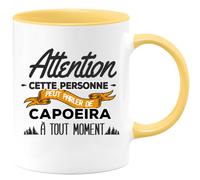 quotedazur - Mug Cette Personne Peut Parler De Capoeira À Tout Moment Jaune/Céramique