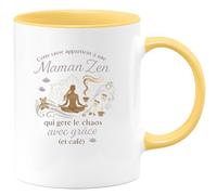 quotedazur - Mug Cette tasse appartient à une Maman Zen qui gère le chaos avec grâce (et café) - Tasse Cadeau Maman Zen Femme - Jaune/Céramique