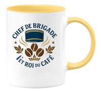 quotedazur - Mug Chef de brigade et roi du café - Tasse Cadeau Gendarme Homme - Jaune/Céramique