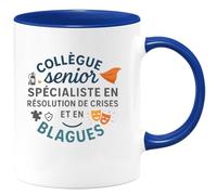 quotedazur - Mug Collègue senior spécialiste en résolution de crises et en blagues - Tasse Cadeau Collègue Homme - Bleu/Céramique
