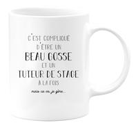 quotedazur - Mug Compliqué D'être Un Beau Gosse Et Tuteur De Stage À La Fois Mais Ça Va Je Gère Blanc/Céramique