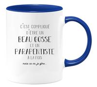 quotedazur - Mug Compliqué D'être Un Beau Gosse Et Un Parapentiste À La Fois Mais Ça Va Je Gère - Bleu/Céramique