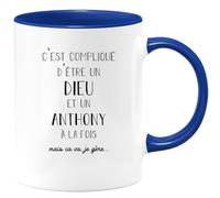 quotedazur - Mug Compliqué D'Être Un Dieu Et Un Anthony Mais Ça Va Je Gère - Cadeau Humour Prénom - Idée Cadeau Famille Saint Valentin - Tasse Prénom Anthony