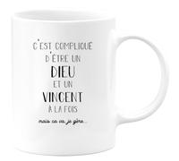 quotedazur - Mug Compliqué D'Être Un Dieu Et Un Vincent Mais Ça Va Je Gère - Cadeau Humour Prénom - Idée Cadeau Famille Saint Valentin - Tasse Prénom Vincent