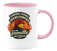 quotedazur - Mug derrière chaque grand pompier il y a une famille qui l'attend - Tasse Cadeau Pompier Femme - Rose/Céramique