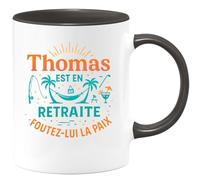 quotedazur - Mug est en retraitre, foutez-lui la paix - Tasse Cadeau Retraite Personnalisé - Noir/Céramique